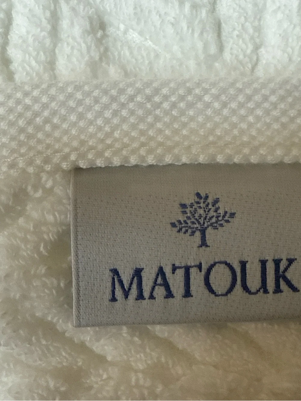 Matouk Seville Hand Towel 20x32” White Loose Braid Pattern 100% Cotton NWT